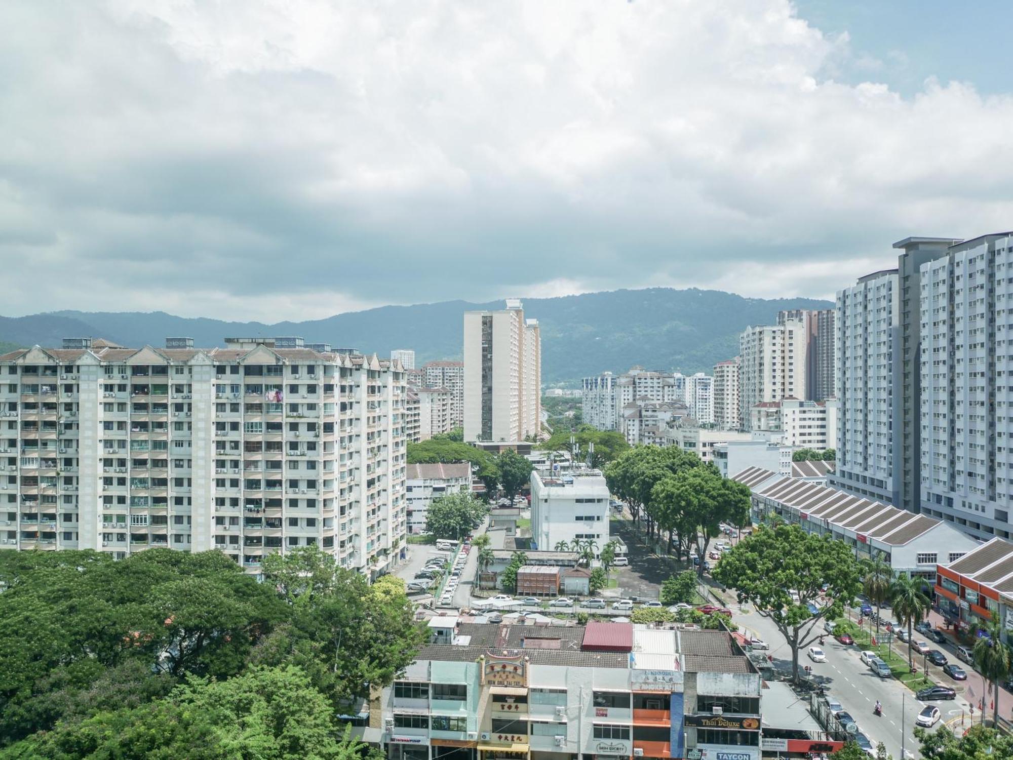 Penang Straits Garden Condominium Georgetown Exterior photo